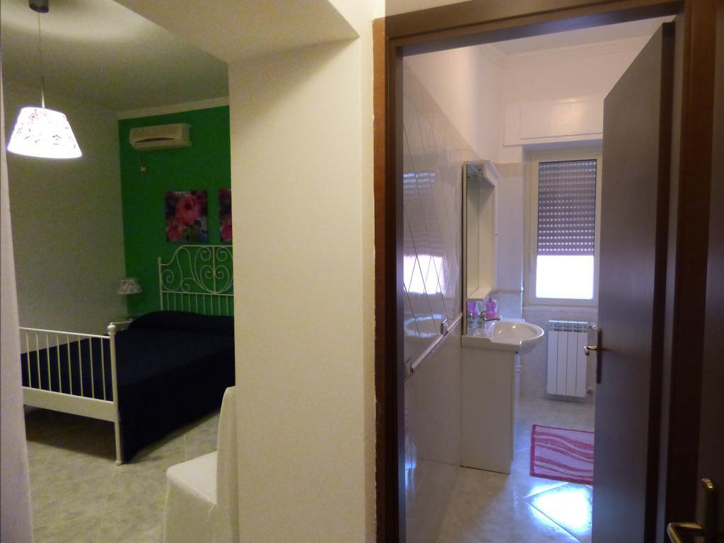 Bed and Breakfast La Darsena Di Fiumicino Pokoj fotografie